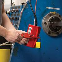 Velocity Plus Safety Lockout Padlock, Orange, Keyed Alike, Aluminum, 1-1/2" Width NRZ Safety Inc.