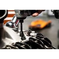 Jeu de 12 douilles m&eacute;triques flexibles universelles &agrave; chocs 1/4" &agrave; 6 pans NRZ Safety Inc.