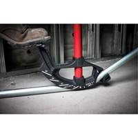 Machine &agrave; plier les conduits en fer NRZ Safety Inc.