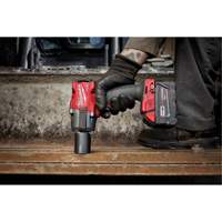Cl&eacute; &agrave; chocs &agrave; couple moyen M18 Fuel avec bague de friction (outil seulement), 18 V, Mandrin 3/8" NRZ Safety Inc.