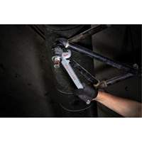 Cl&eacute; &agrave; tuyau avec manche Powerlength, Cap des m&acirc;choires 1-1/2", Longueur 10" NRZ Safety Inc.