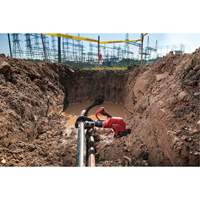 Coupe-c&acirc;ble pour c&acirc;bles souterrains de 3" M18 Force Logic avec t&eacute;l&eacute;commande sans fil NRZ Safety Inc.