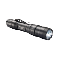 Lampe de poche tactique 7600, DEL, 944 lumens, Piles CR123 NRZ Safety Inc.